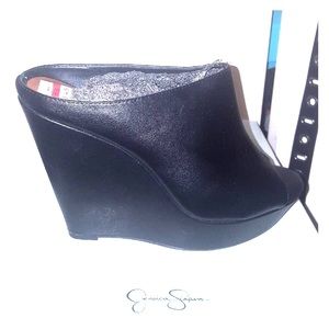 Brand new Jessica Simpson wedges